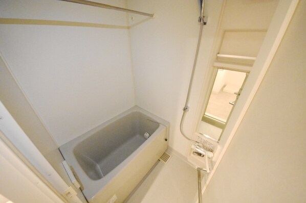 ニューシティアパートメンツ新川IIの物件内観写真